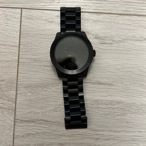 Nixon watch new with out tags